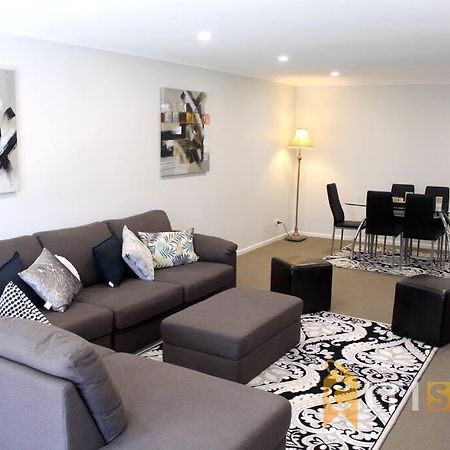 Comfortable & Spacious -2Bd 2Bth - Braddon Apartment Canberra Exterior photo