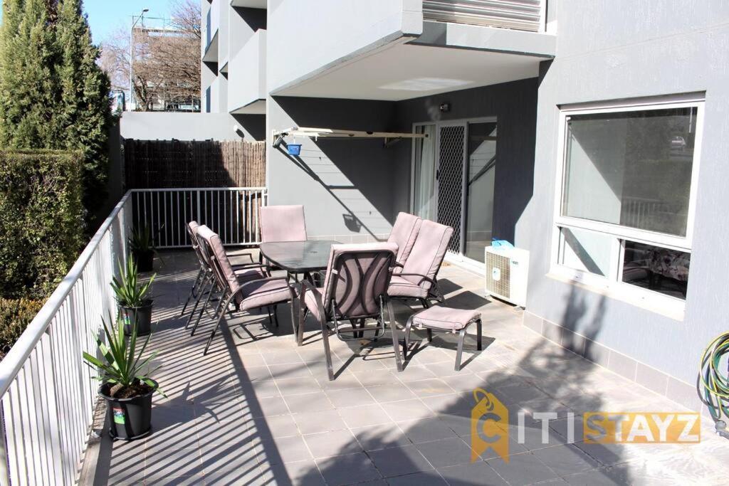 Comfortable & Spacious -2Bd 2Bth - Braddon Apartment Canberra Exterior photo