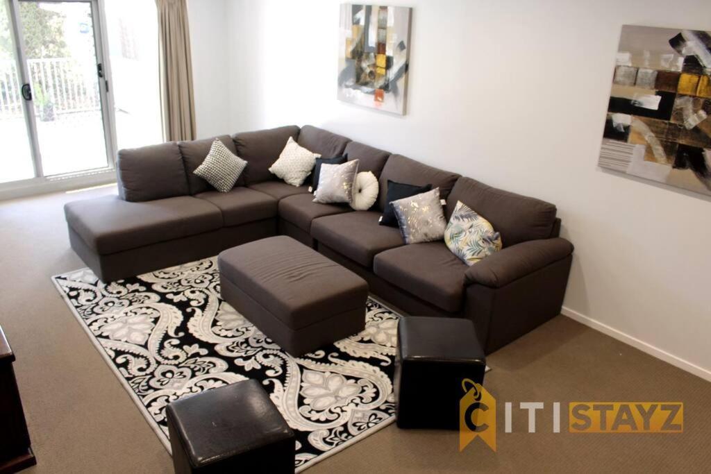 Comfortable & Spacious -2Bd 2Bth - Braddon Apartment Canberra Exterior photo